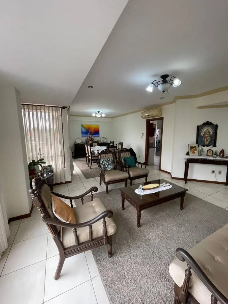 Departamento de 3 dormitorios en venta en Equipetrol, 185,78 m²: foto 22 de 45