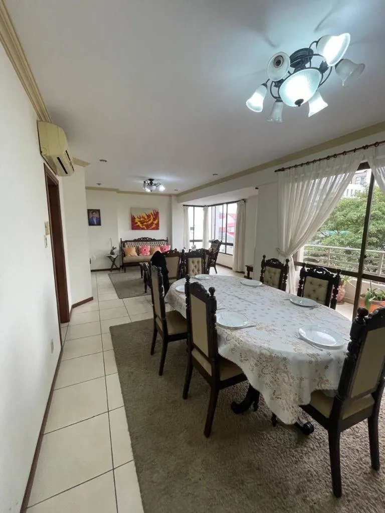 Departamento de 3 dormitorios en venta en Equipetrol, 185,78 m²: foto 25 de 45