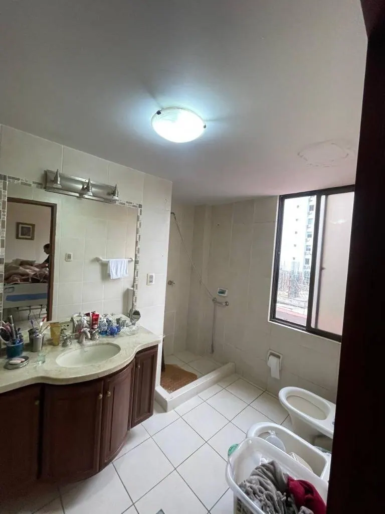 Departamento de 3 dormitorios en venta en Equipetrol, 185,78 m²: foto 36 de 45