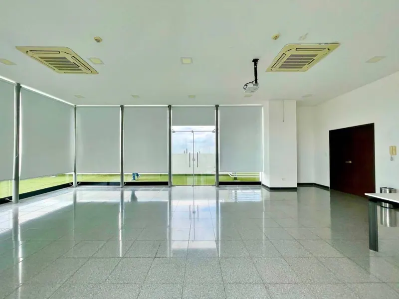 Oficina de 108,9 m² en venta en Torre Link, Zona Oeste: foto 2 de 13
