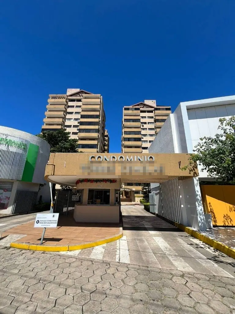 Departamento de 3 dormitorios en venta en el condominio Torres Gemelas: foto 1 de 10