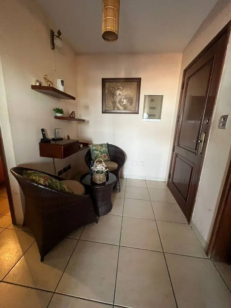 Departamento de 3 dormitorios en venta en el condominio Torres Gemelas: foto 7 de 10