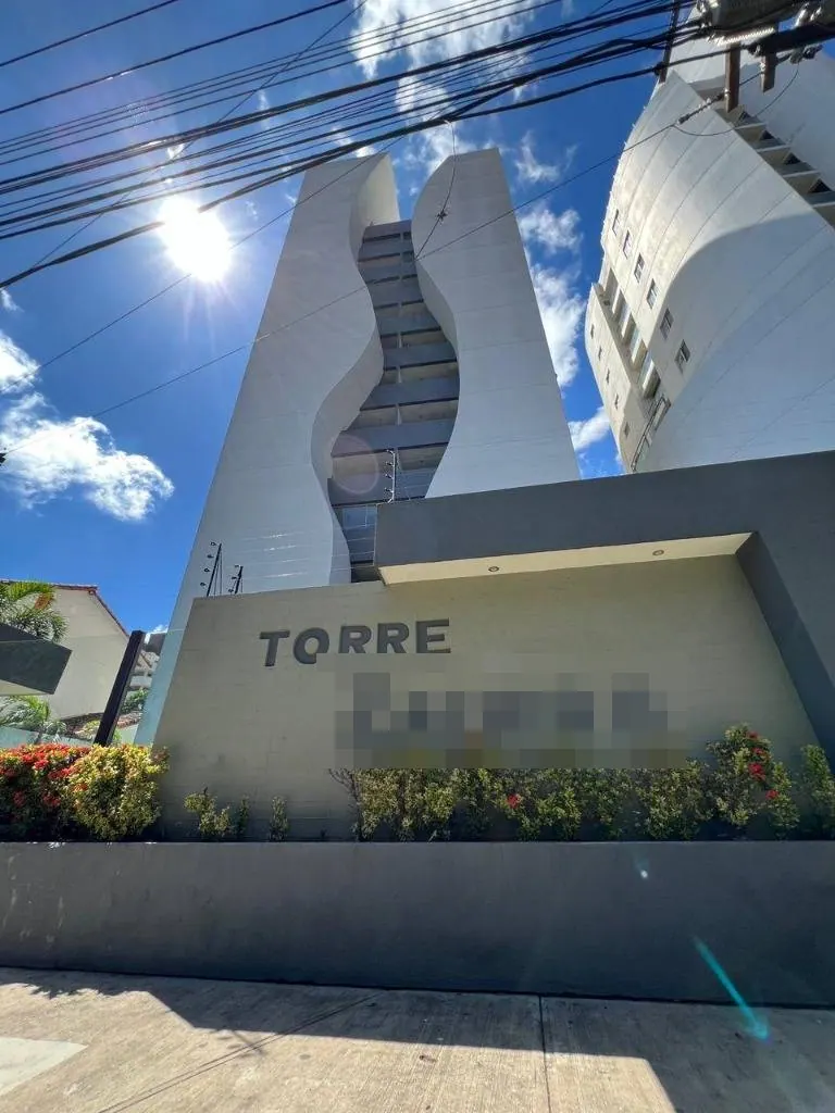 Furnished 2-bedroom apartment for sale at Torre Zafiro II: foto 1 de 49