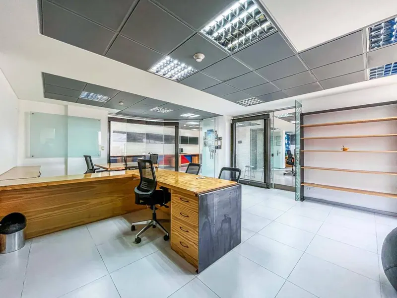 Oficina de 182 m² en venta en la torre Duo, Zona Norte: foto 6 de 18