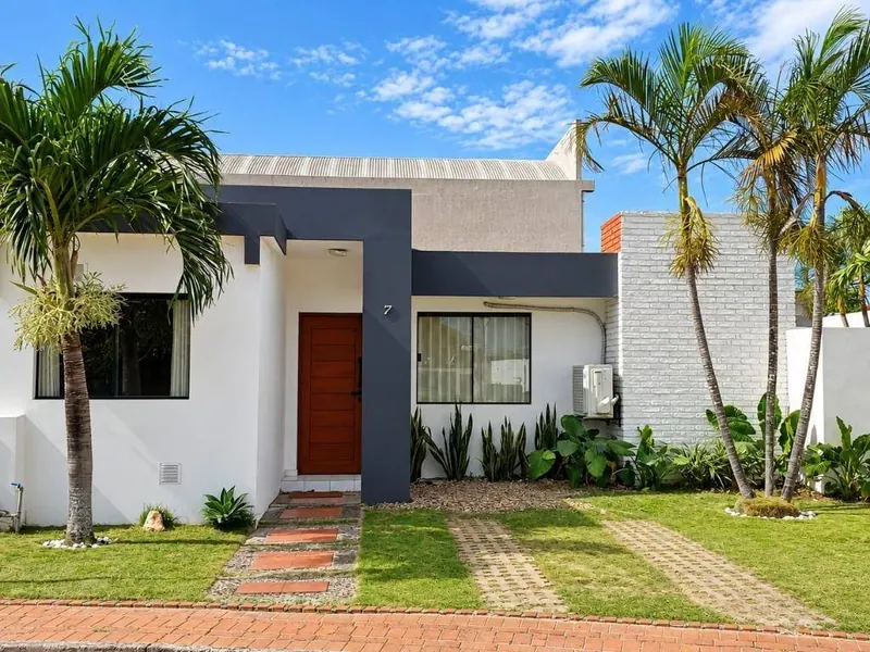 House for sale in the Alcántara gated community, North Zone: foto 1 de 26