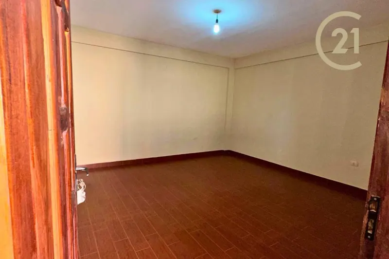 Casa de 13 dormitorios en venta en la Zona Sur, Av. Escuadrón Velasco: foto 8 de 29