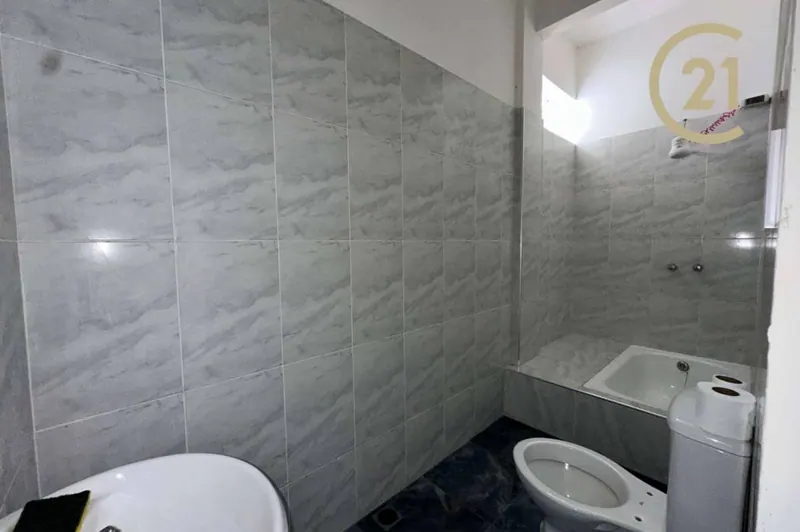 Casa de 13 dormitorios en venta en la Zona Sur, Av. Escuadrón Velasco: foto 17 de 29