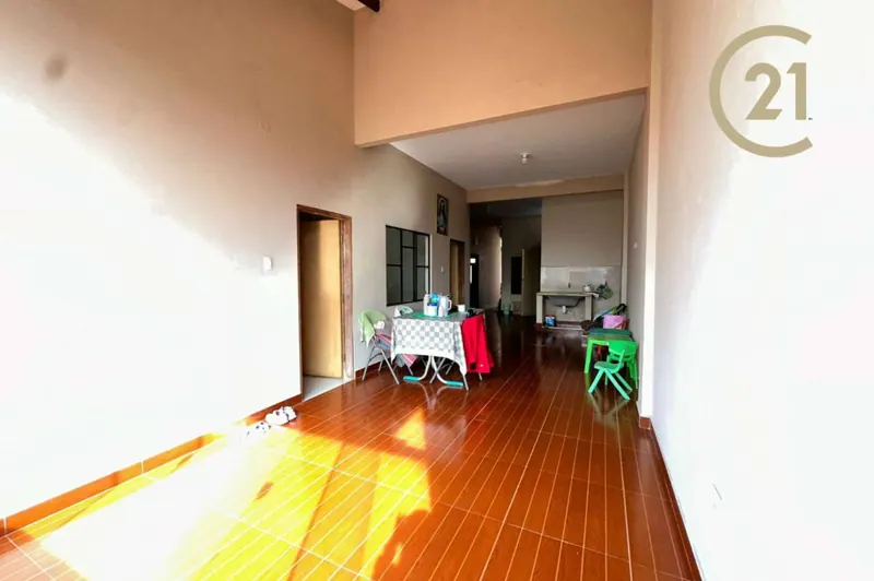 Casa de 13 dormitorios en venta en la Zona Sur, Av. Escuadrón Velasco: foto 25 de 29