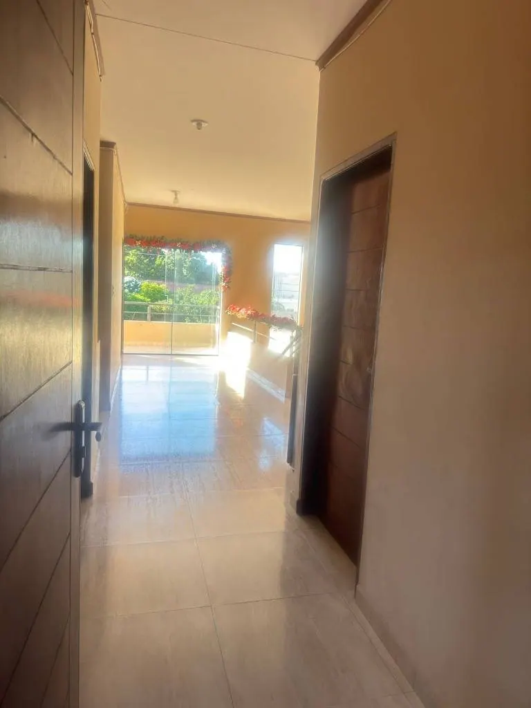 Casa de 4 dormitorios en venta cerca del mercado Primavera: foto 10 de 15