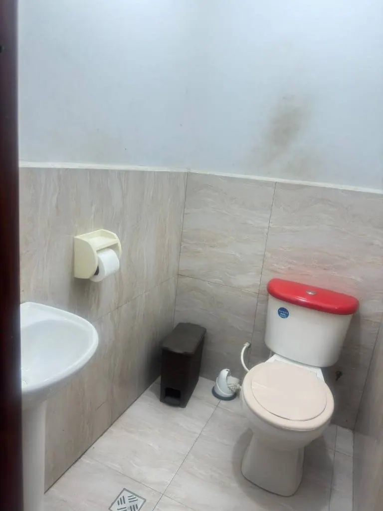 Casa de 4 dormitorios en venta cerca del mercado Primavera: foto 13 de 15