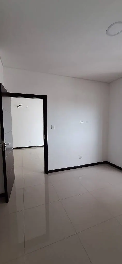 1-bedroom apartment for sale in Barcelona 04-05, North Zone: foto 4 de 9