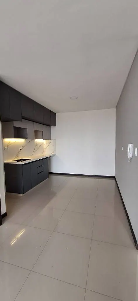 1-bedroom apartment with study for sale in Barcelona 04-05: foto 4 de 8