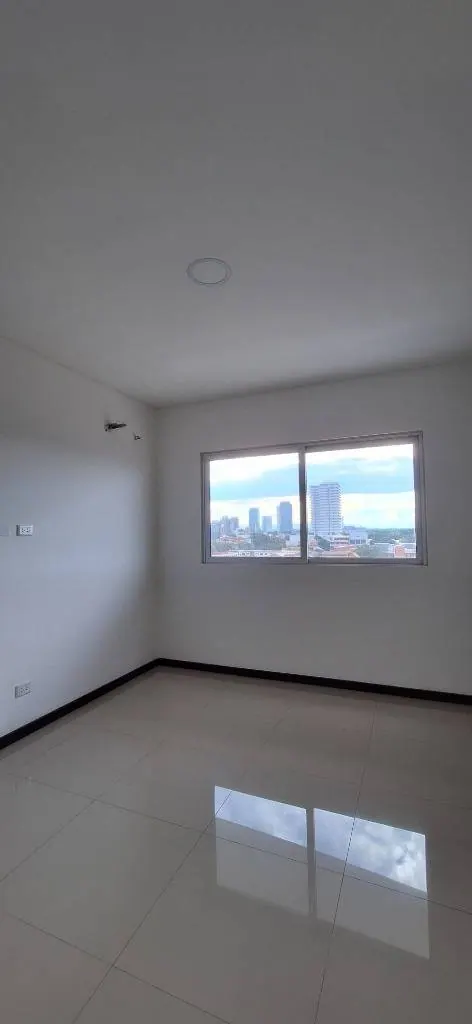 Departamento de 3 dormitorios en venta en Barcelona, Zona Norte: foto 7 de 9