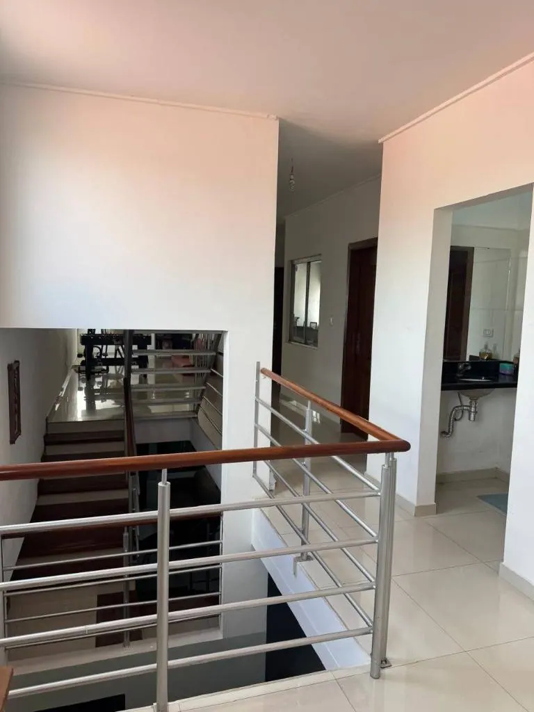 Casa con clínica odontológica en venta en El Trompillo, Zona Sur: foto 3 de 9