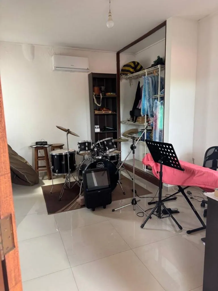 Casa con clínica odontológica en venta en El Trompillo, Zona Sur: foto 6 de 9