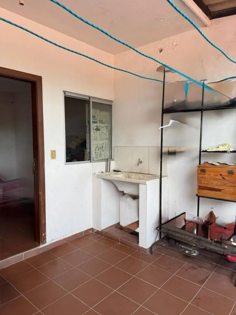 Casa con clínica odontológica en venta en El Trompillo, Zona Sur: foto 8 de 9