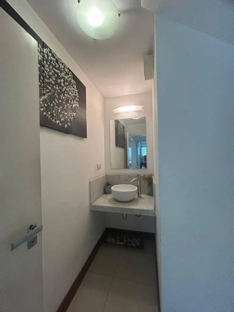 Casa de 3 dormitorios con departamento independiente en alquiler: foto 3 de 19