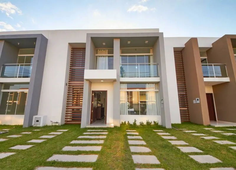 Casa de 4 dormitorios en venta en la Av. Banzer Km 9, Zona Norte: foto 9 de 12