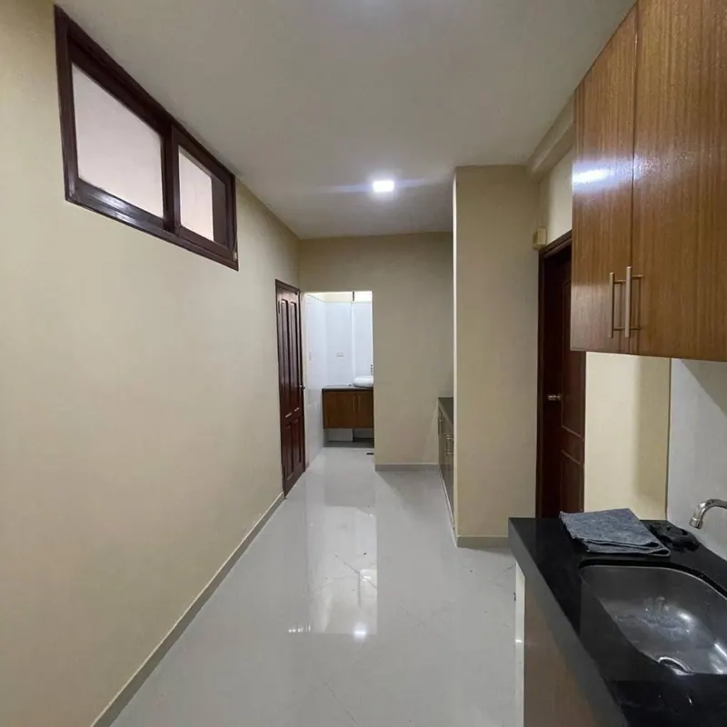 113.8 m² office for rent facing Plazuela Calleja: foto 3 de 6
