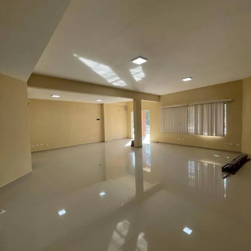 113.8 m² office for rent facing Plazuela Calleja: foto 4 de 6
