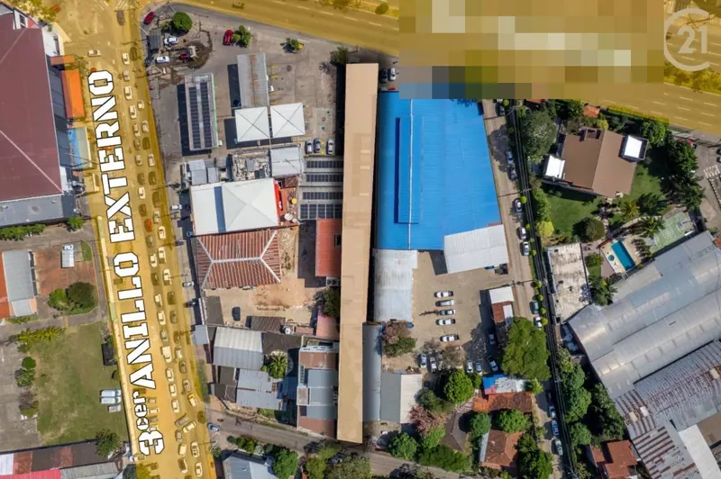 Terreno de 1.070,05 m² en venta sobre la Av. Banzer, Zona Norte: foto 1 de 6