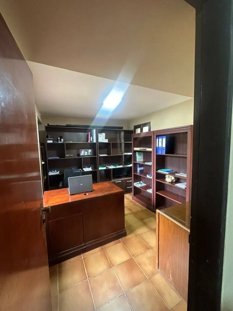 House for sale in Equipetrol, Los Nogales street, 450 m²: foto 7 de 12
