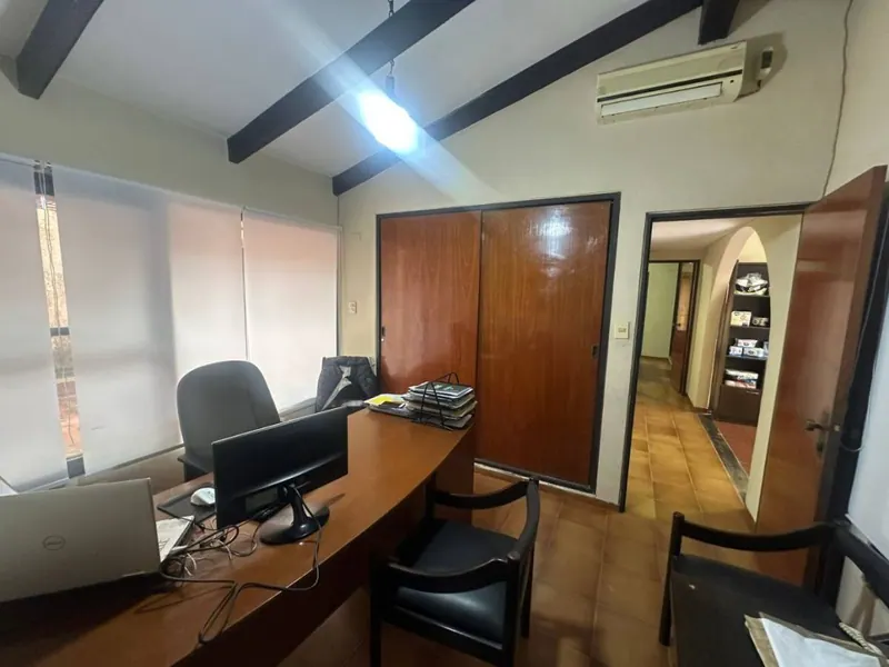House for sale in Equipetrol, Los Nogales street, 450 m²: foto 9 de 12