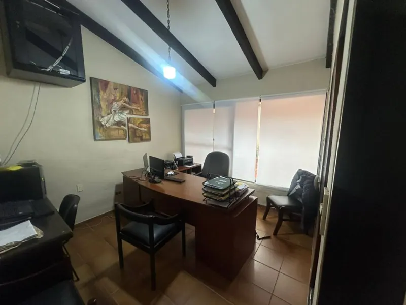 House for sale in Equipetrol, Los Nogales street, 450 m²: foto 11 de 12