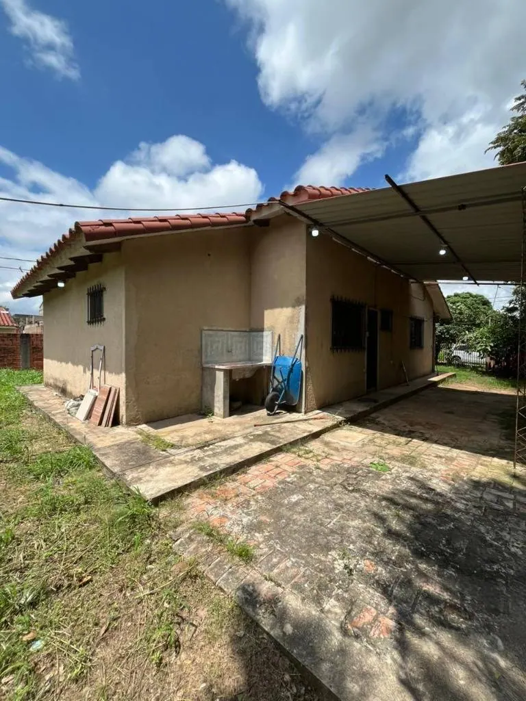 Casa en esquina en anticrético en la urbanización Nueva Esperanza: foto 21 de 31