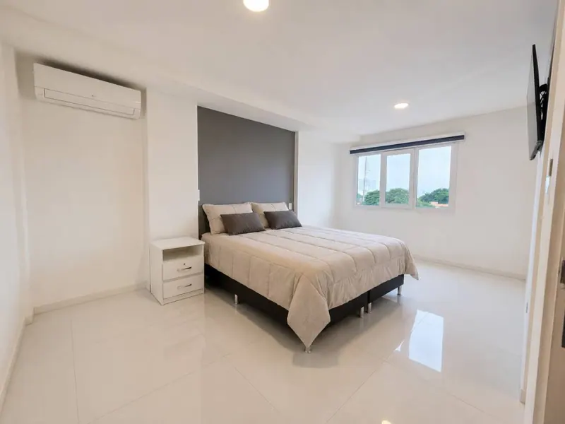 Departamento de 2 dormitorios en venta en el condominio One: foto 1 de 11