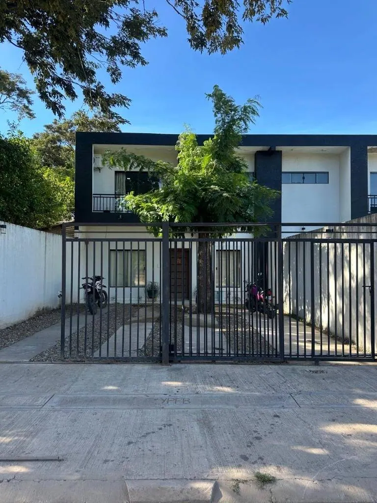 5-bedroom house for sale in Valle Sánchez, Warnes: foto 1 de 13