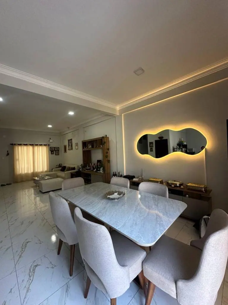 5-bedroom house for sale in Valle Sánchez, Warnes: foto 3 de 13