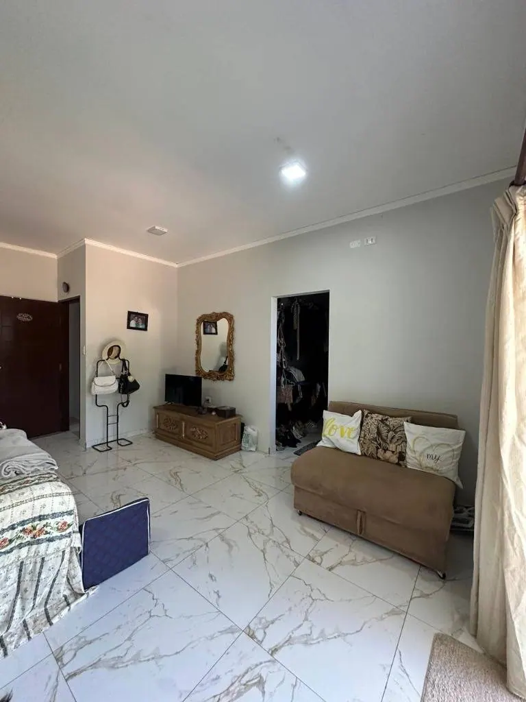 5-bedroom house for sale in Valle Sánchez, Warnes: foto 12 de 13
