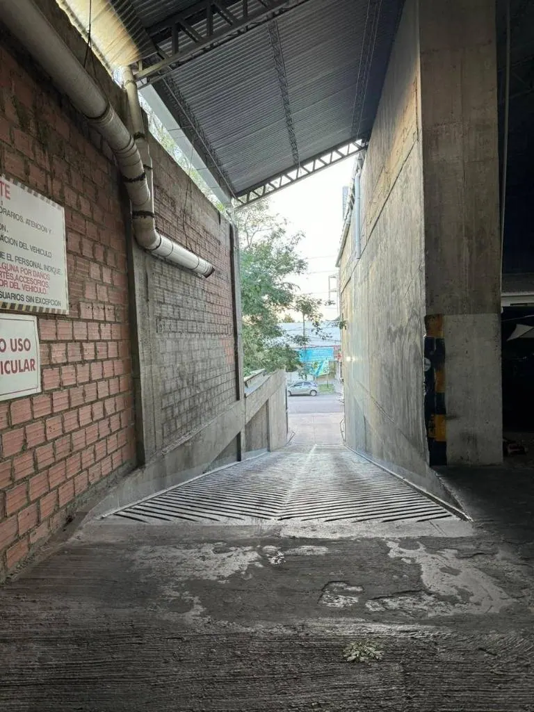 Galpón comercial con 140 locales en venta en la Zona Sur, 5.200 m²: foto 14 de 14