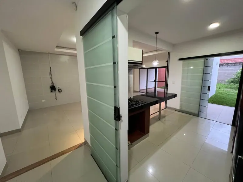3-bedroom house for sale in the Santistevan development: foto 3 de 27