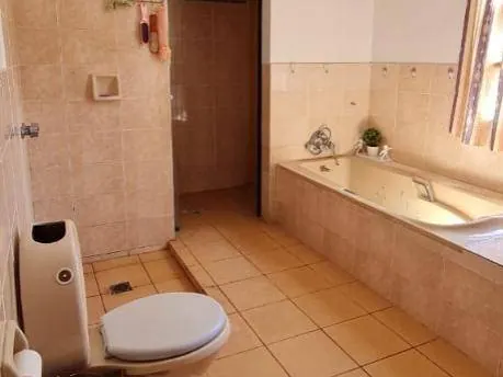 Terreno en esquina de 1.008 m² con casa en venta en la Zona Sur: foto 11 de 15