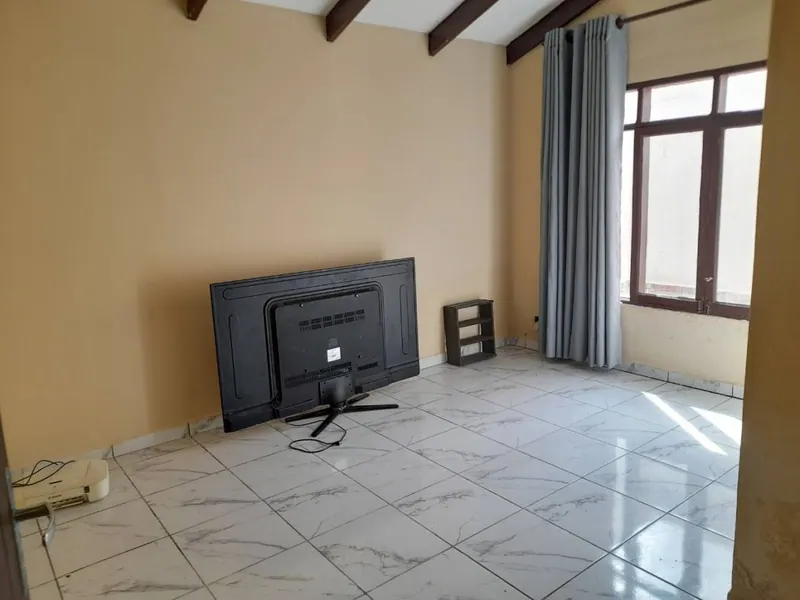 Casa de 4 dormitorios en venta en la Zona Este, Canal Cotoca: foto 9 de 11
