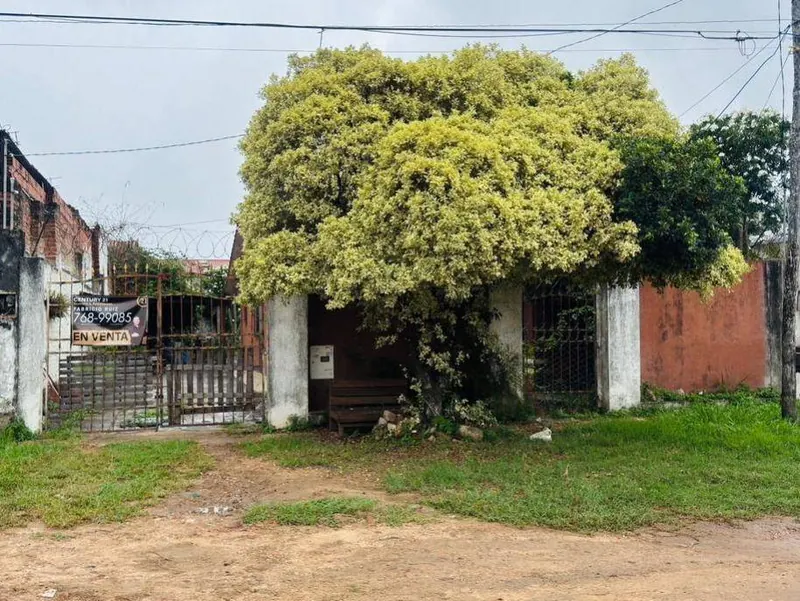 House on 420 m² lot for sale on Av. Alemana, North Zone: foto 1 de 7