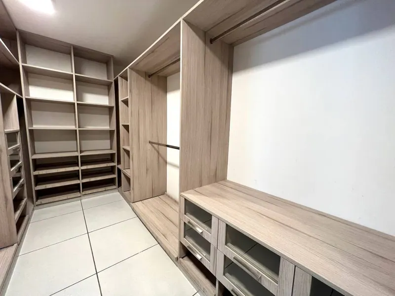 4-bedroom house for rent in Villa de las Mercedes: foto 11 de 16