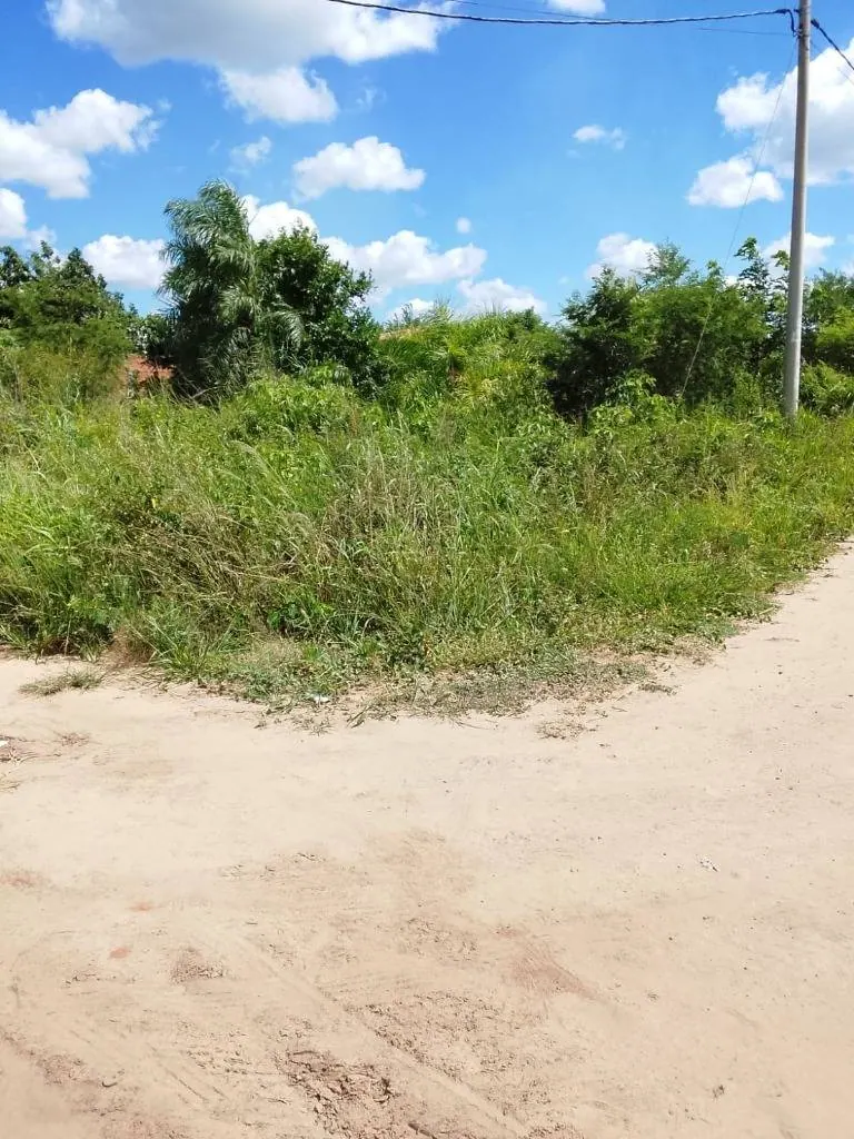 Terreno de 416,99 m² en venta en Urbanización Pentaguazú II