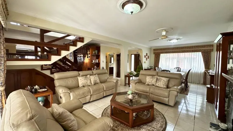 Casa en venta sobre la doble vía La Guardia km 13, 1.285,57 m²: foto 5 de 39