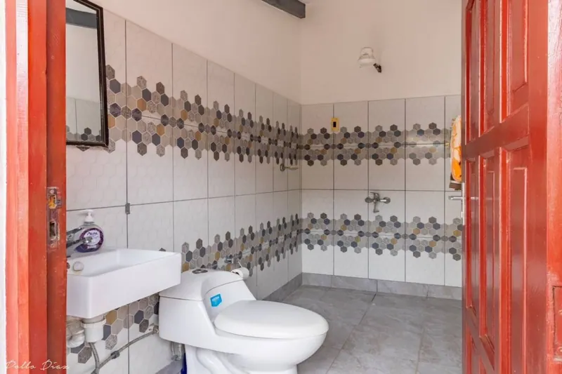 House with independent apartment for sale in Bethesda neighborhood: foto 12 de 18