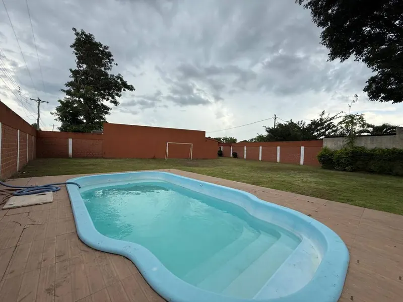 1,096 m² country property for sale in the Bicito development, Cotoca: foto 3 de 9