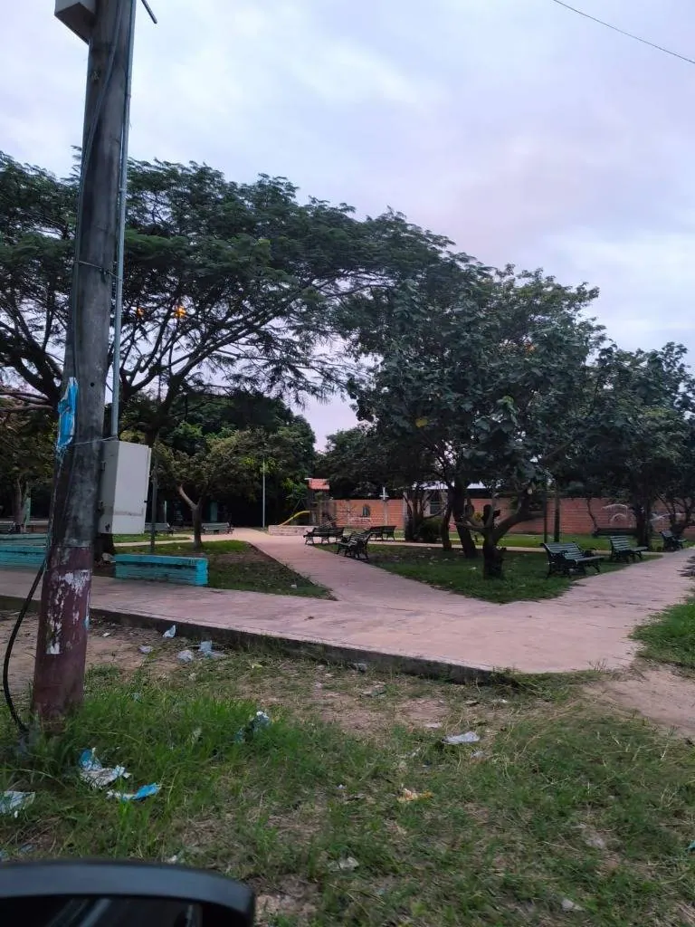 2 terrenos de 300 m² cada uno en venta en Valle Sánchez, Warnes: foto 1 de 24