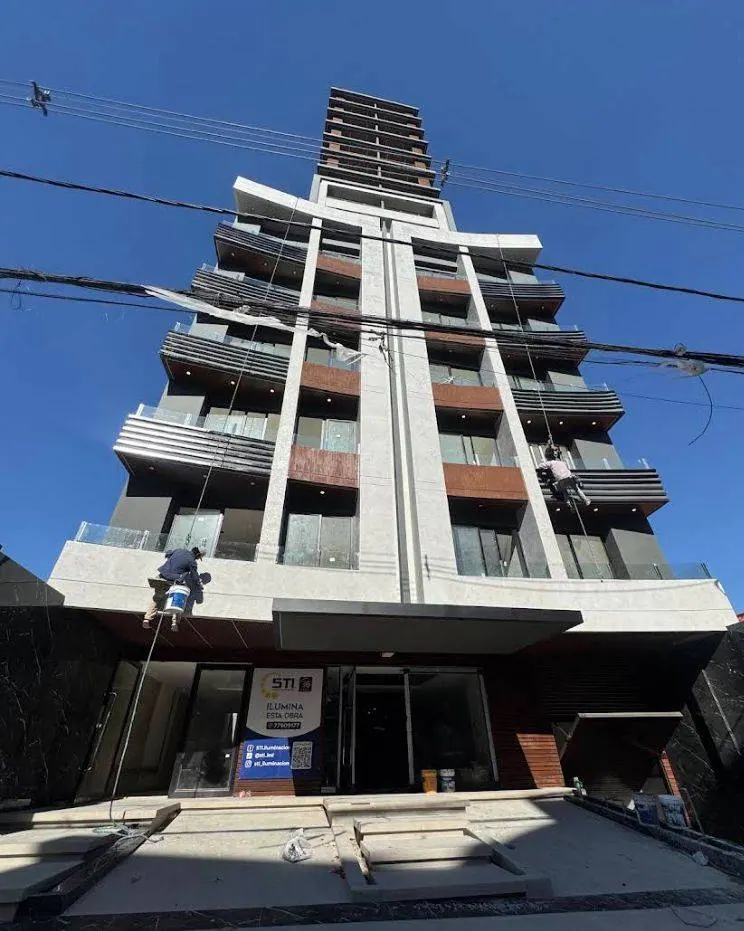 Departamento a estrenar en venta en Condominio Stone 3, Equipetrol: foto 1 de 15
