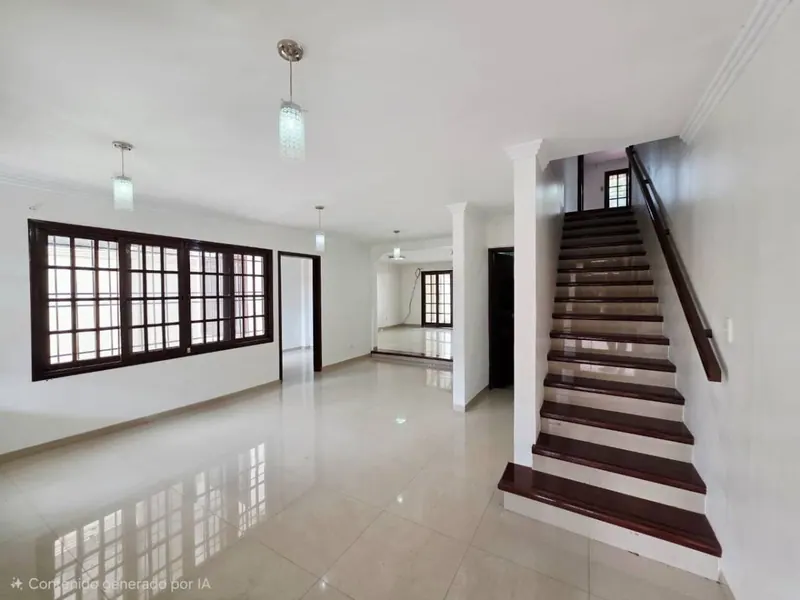 Casa de 4 dormitorios en venta en el barrio San José Obrero: foto 2 de 12