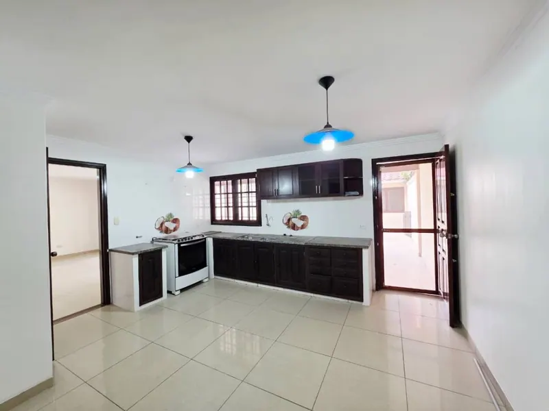 Casa de 4 dormitorios en venta en el barrio San José Obrero: foto 4 de 12
