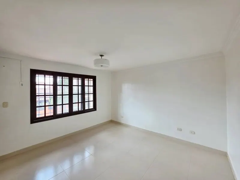 Casa de 4 dormitorios en venta en el barrio San José Obrero: foto 11 de 12