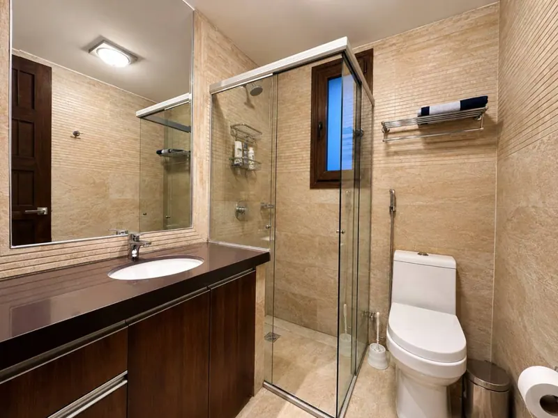 House for sale in Urubó Golf with pool and independent apartment: foto 14 de 54