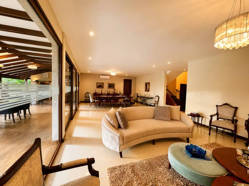 House for sale in Urubó Golf with pool and independent apartment: foto 50 de 54